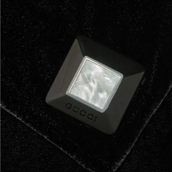 Gucci Black Resin Square Button with Mother-of-Pearl Inset - Picture 2 of 4